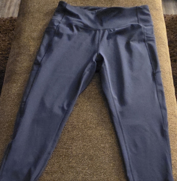 Pants - Stylish Blue Capris